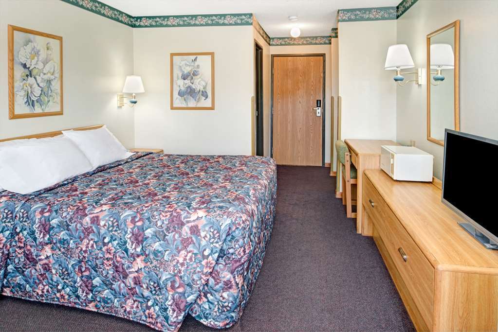 Rodeway Inn Red Oak Phòng bức ảnh