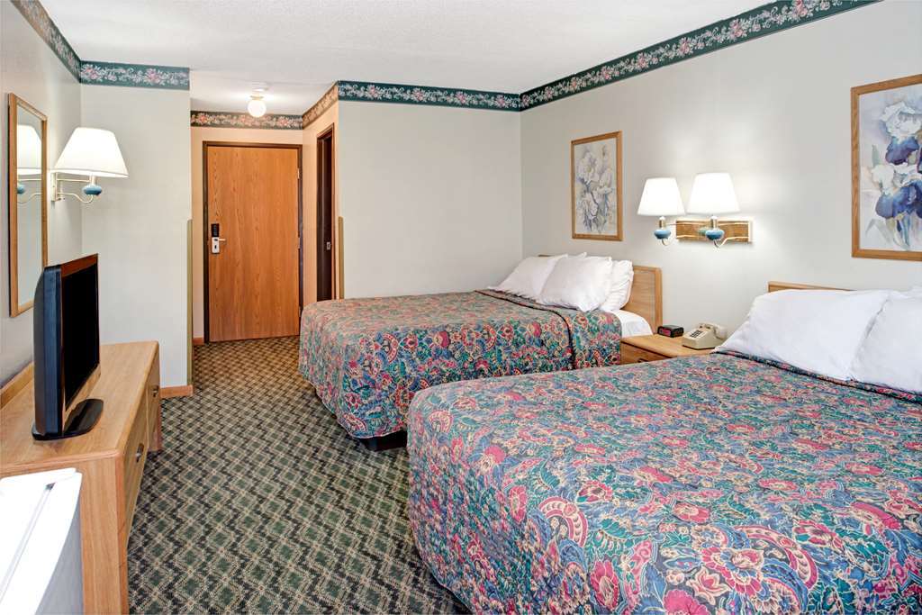 Rodeway Inn Red Oak Phòng bức ảnh